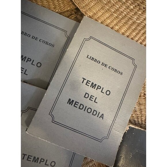 Templo del Mediodia Libro de Coros vintage books - Picture 3 of 12